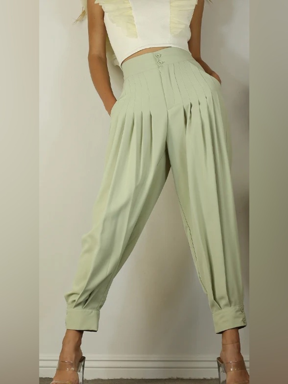 Mulla Sage Green Pleated High Rise Button Cuff Pants Small NWOT